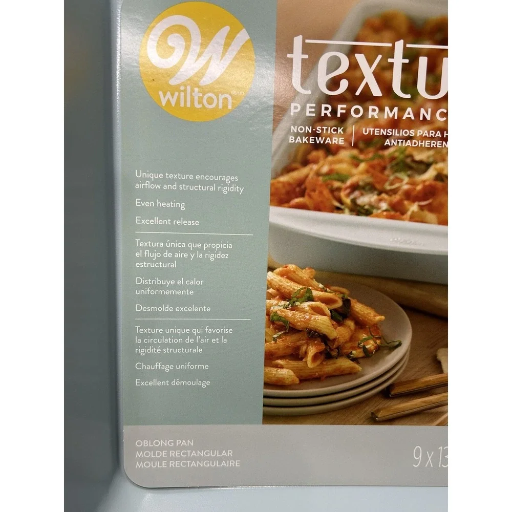 Wilton Texturra Performance Non-Stick Oblong Cake Pan 9